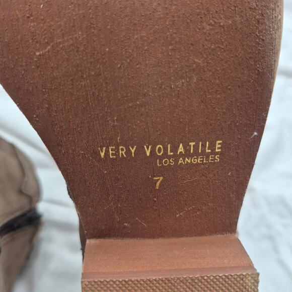 Very Volatile Women's Drexel leather Ankle Boot western-inspired bootie size 7 - Picture 7 of 8